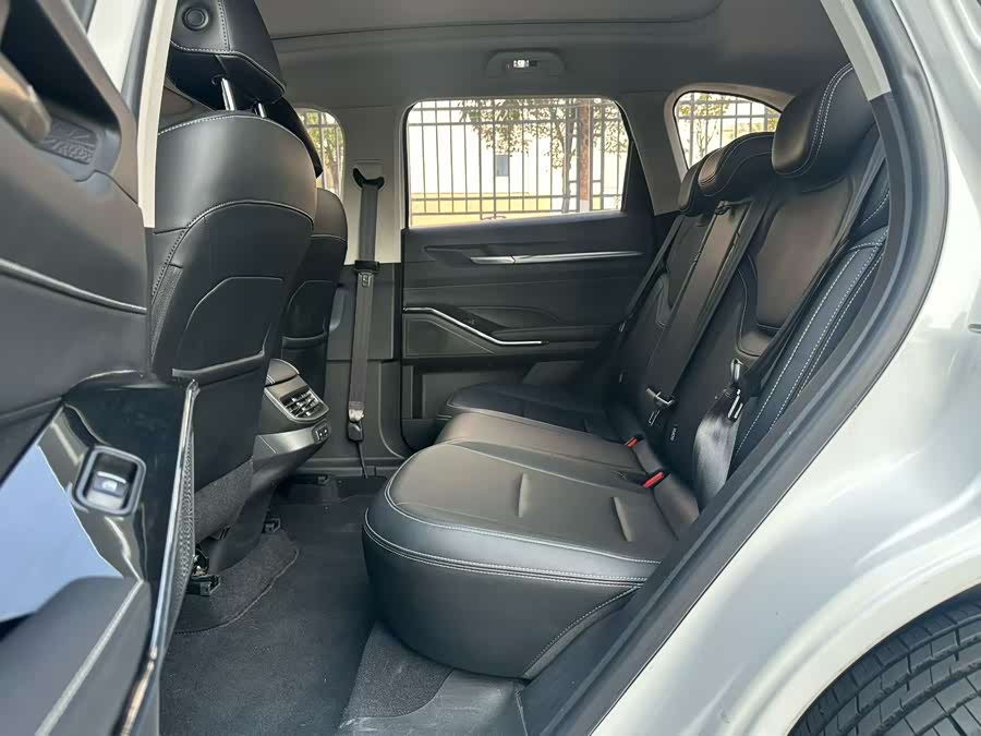 Toyota Corolla Cross 2025 immagine di auto #16