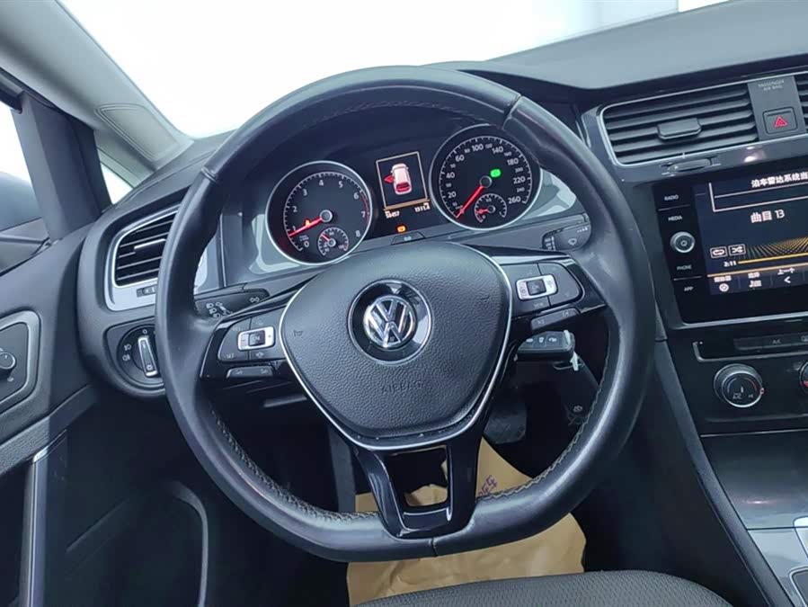 Volkswagen Golf (Imported) 2019 imagem de carro #16