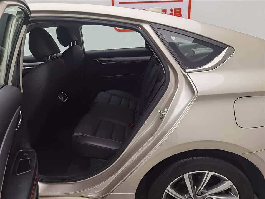 GEELY Binray 2019 car image #16