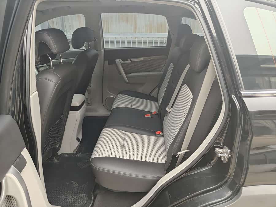 Chevrolet Captiva 2013 #16 Chevrolet Captiva 2013 car image #16