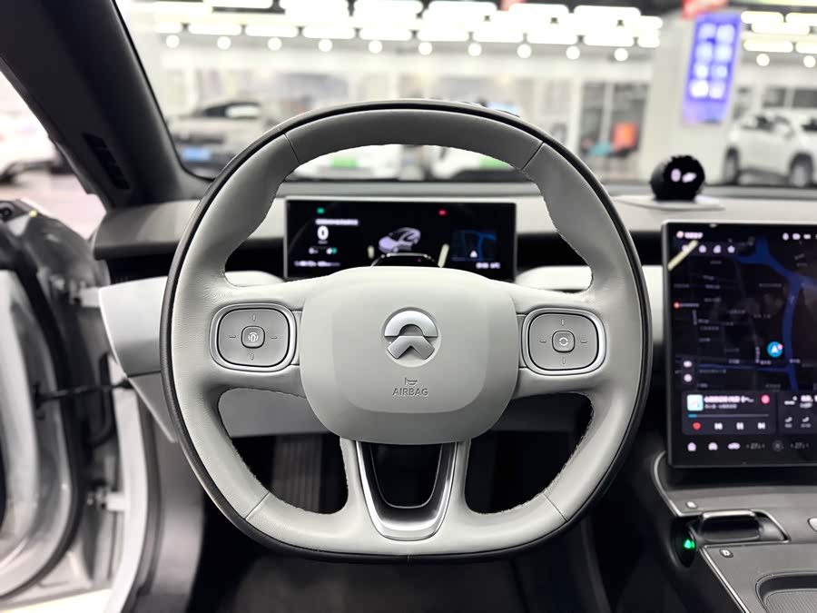 蔚来 蔚来ET5 2022 汽车图片 #16