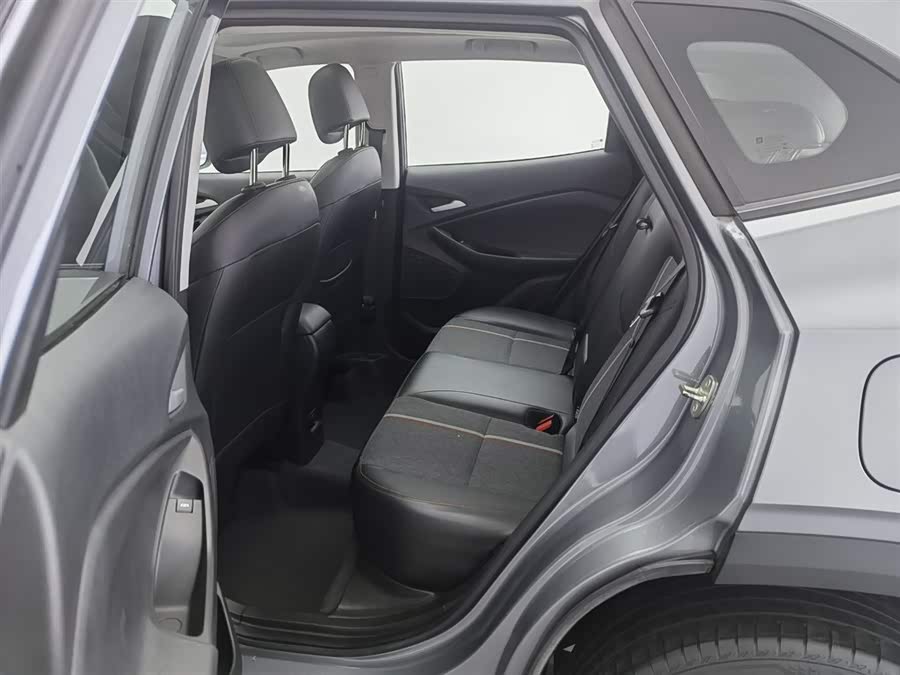 Chevrolet Tracker 2019 car image #16