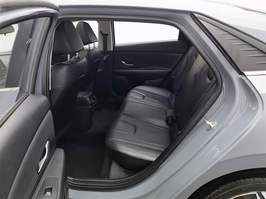 Hyundai Elantra 2023 car image #16