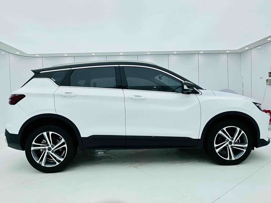 GEELY Coolray 2022 car image #16