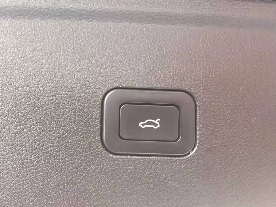 HongQi HS5 2022 #16 HongQi HS5 2022 car image #16