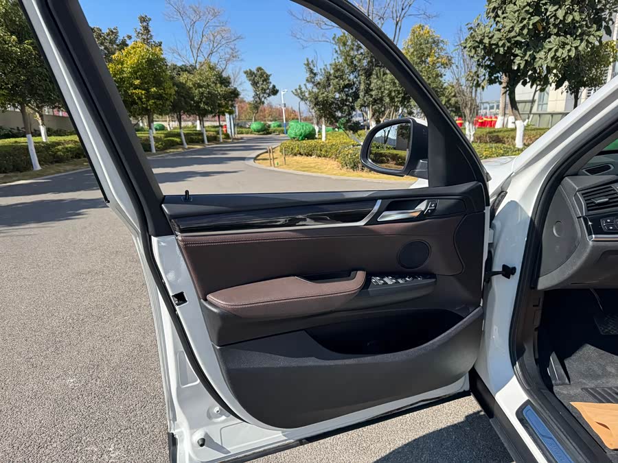 BMW X3 (Imported) 2015 صورة سيارة #16