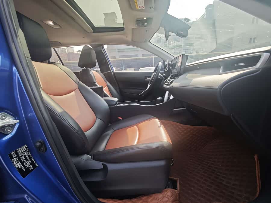 Toyota Corolla Cross 2022 immagine di auto #16