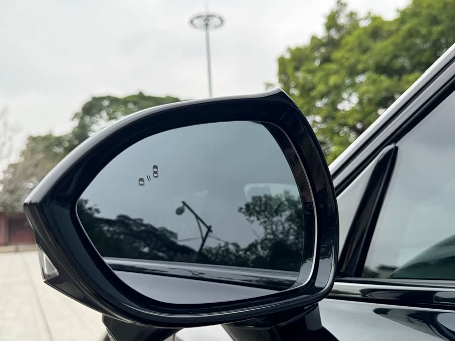 MG 7 2025 car image #16