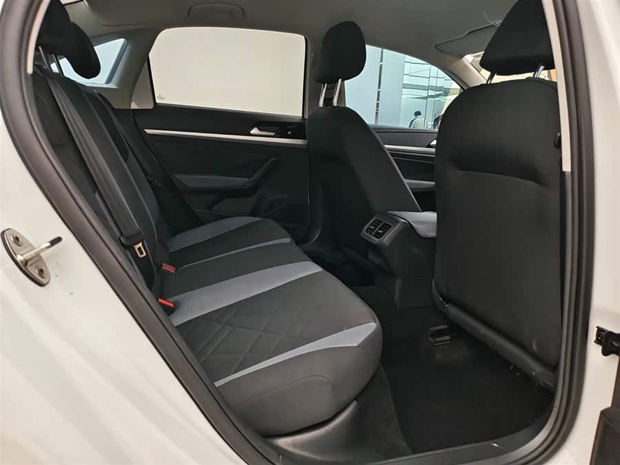 Volkswagen Lavida 2023 car image #16