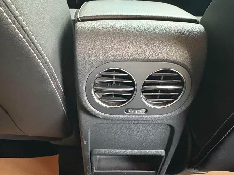 Volkswagen Tiguan 2017 car image #16
