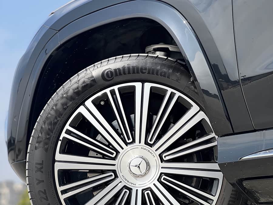 Mercedes-Benz Maybach GLS 2022 car image #16