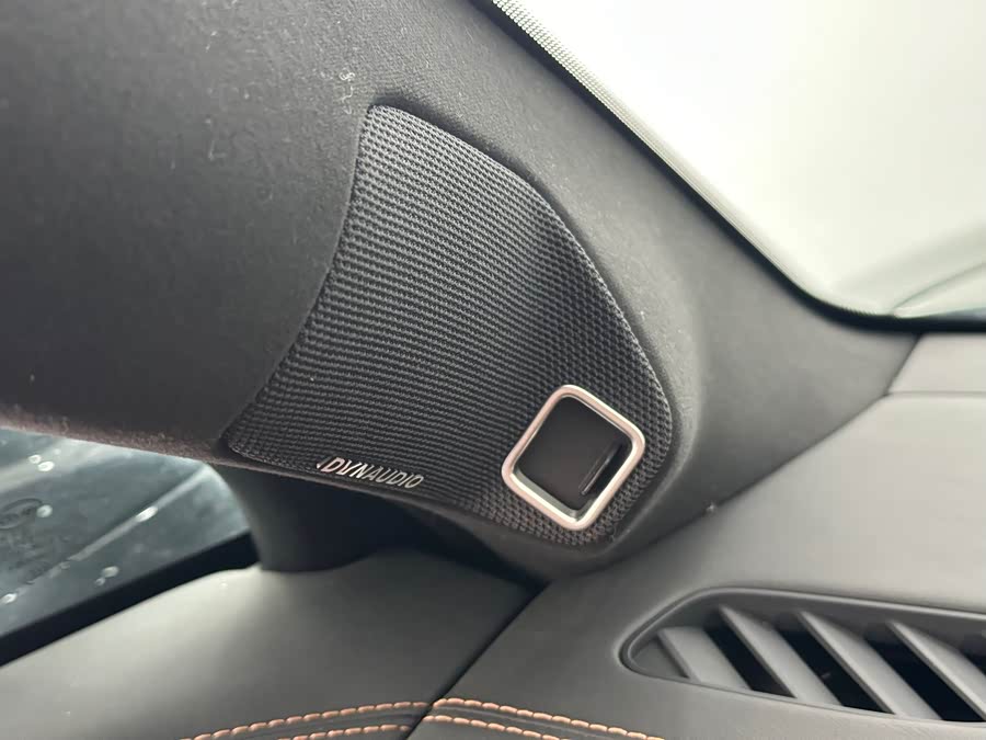 BYD HanL 2025 صورة سيارة #16