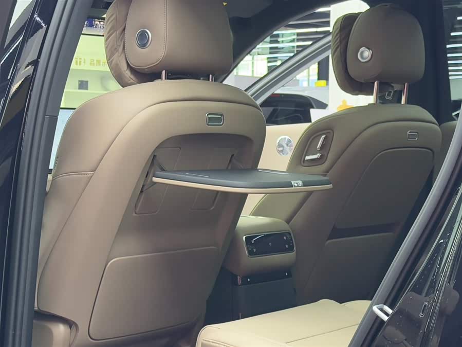 Li L9 2025 image de voiture #16