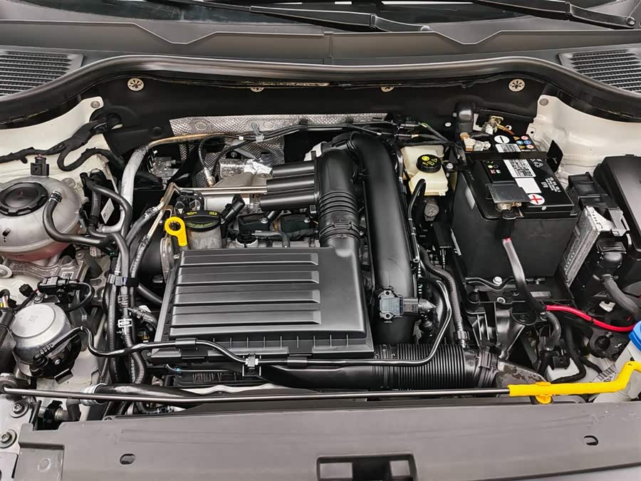 Volkswagen Tharu 2022 car image #16