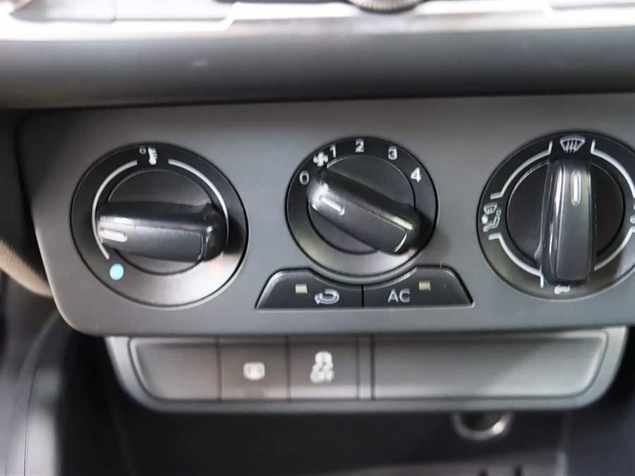 Audi A1 2011 car image #16