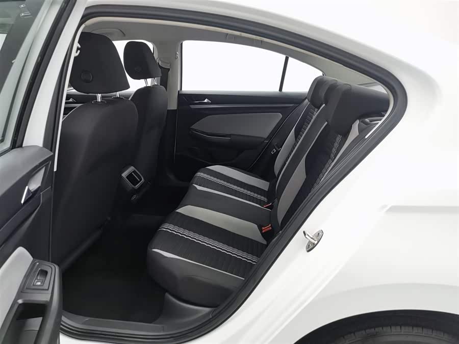 Volkswagen Bora 2024 car image #16