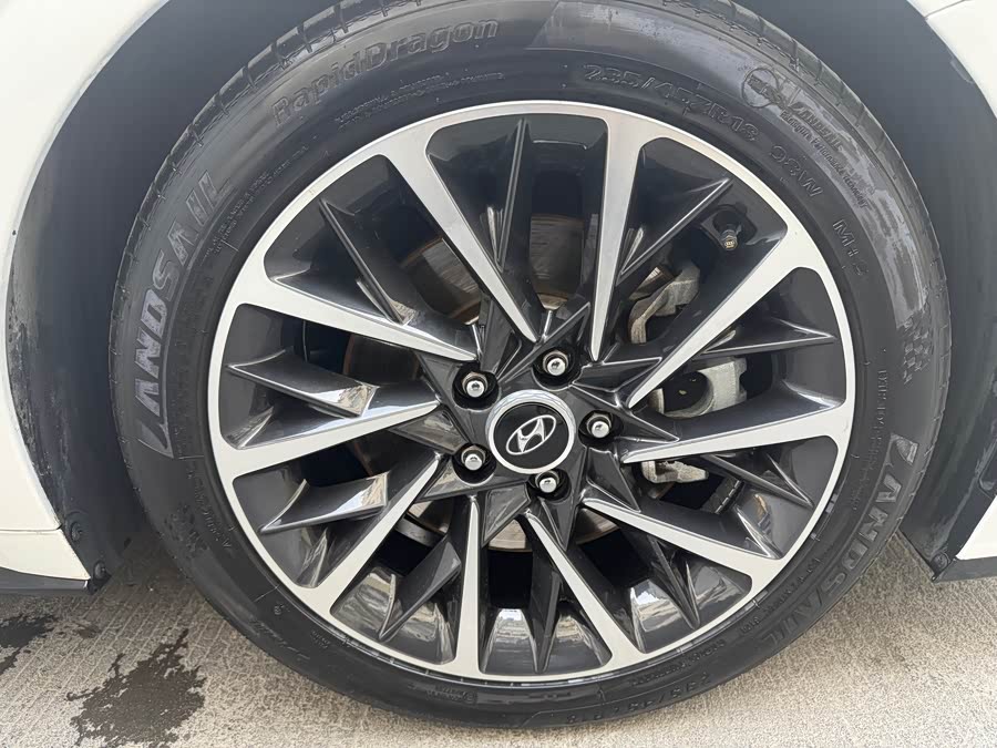 Hyundai Sonata 2021 immagine di auto #16