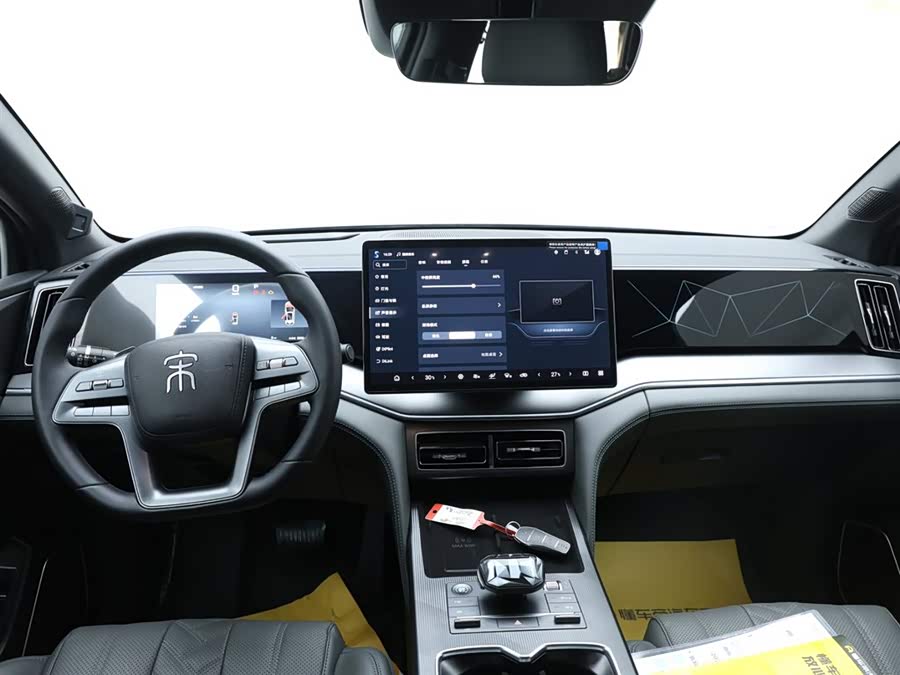 BYD SongL DM-i 2025 car image #16