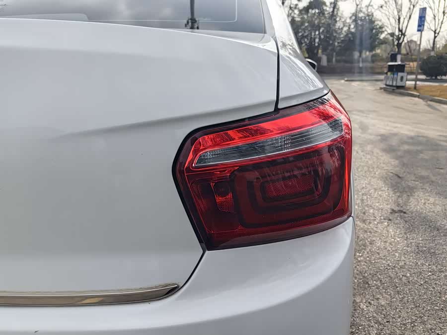 Citroen C-Elysée 2017 imagem de carro #16