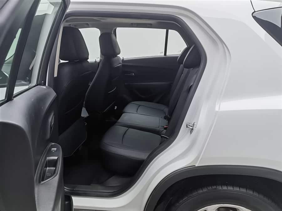 Chevrolet Tracker 2016 #16 Chevrolet Tracker 2016 car image #16