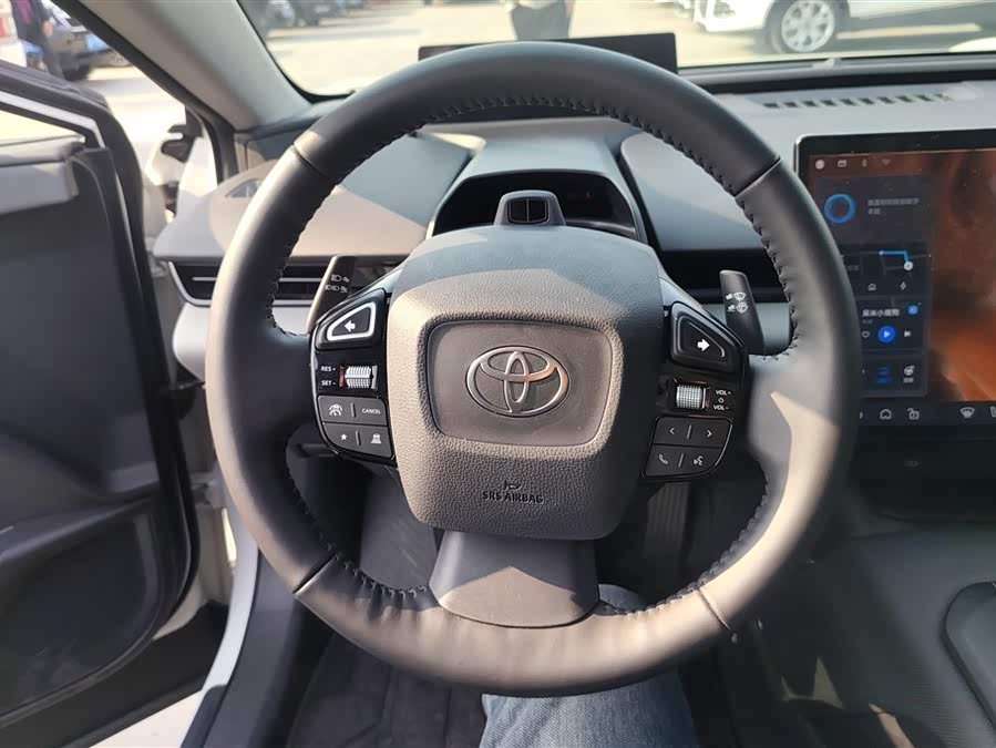 Toyota bZ5 2025 car image #16