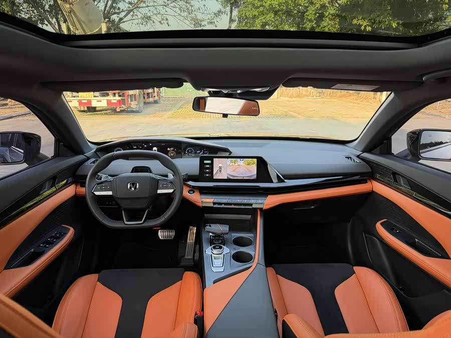 Changan UNI-V 2023 car image #16