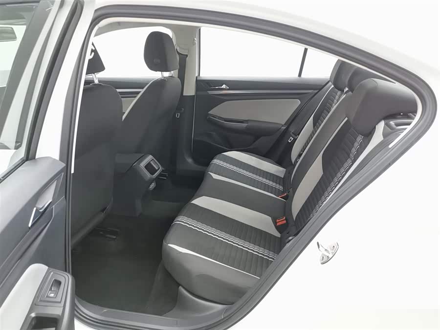 Volkswagen Bora 2024 car image #16