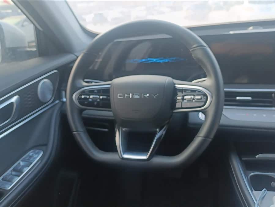 Chery Tiggo 7 Plus 2023 car image #16