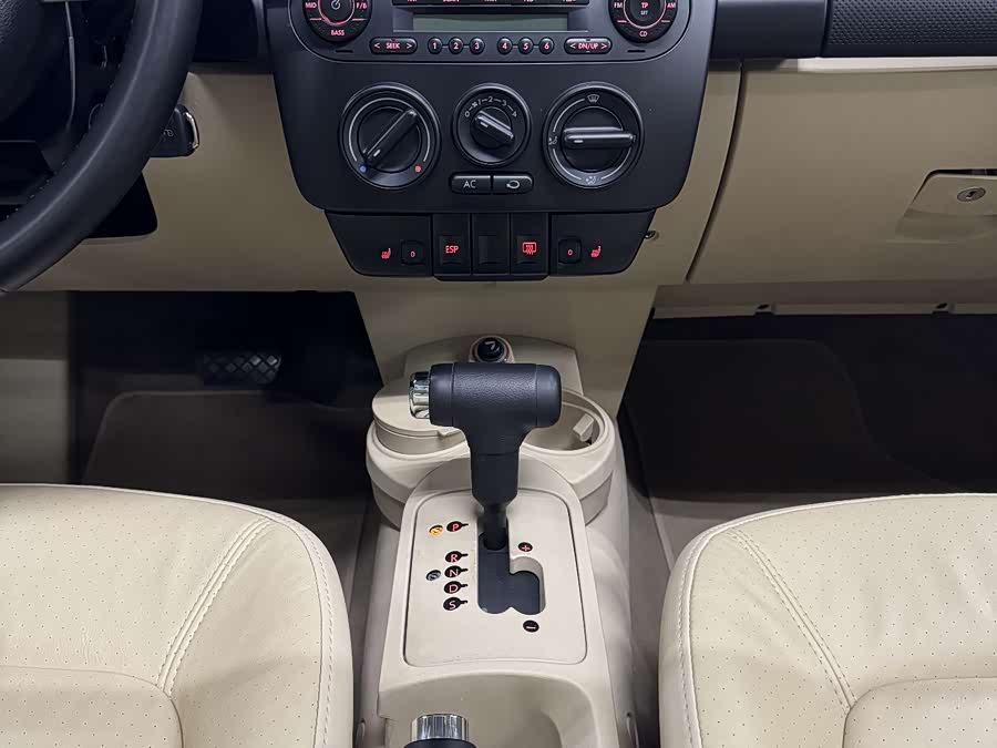 Volkswagen Beetle 2008 immagine di auto #16