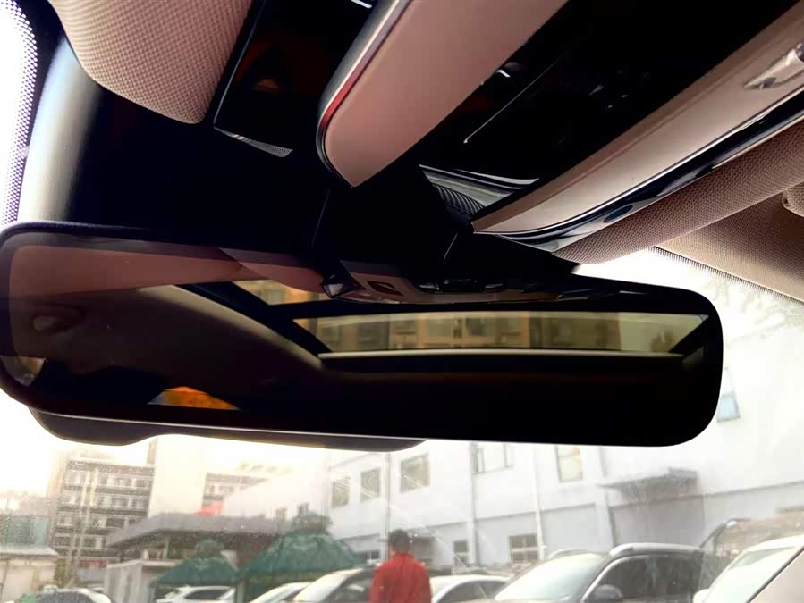 HongQi H9 2023 car image #16