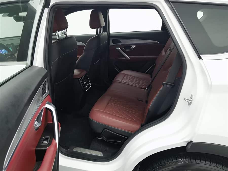 X70 PLUS 2024 car image #16