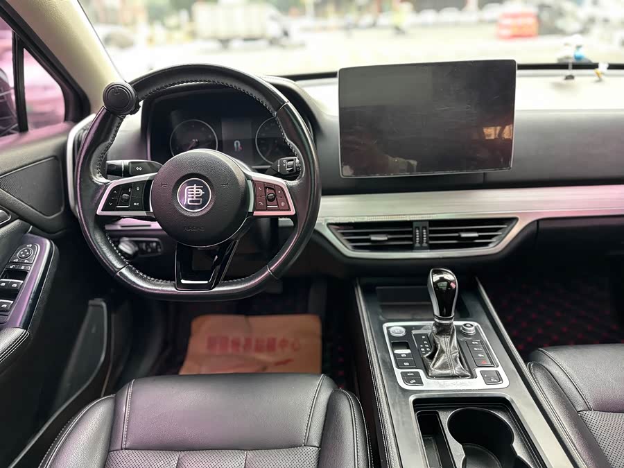 BYD Tang 2019 immagine di auto #16