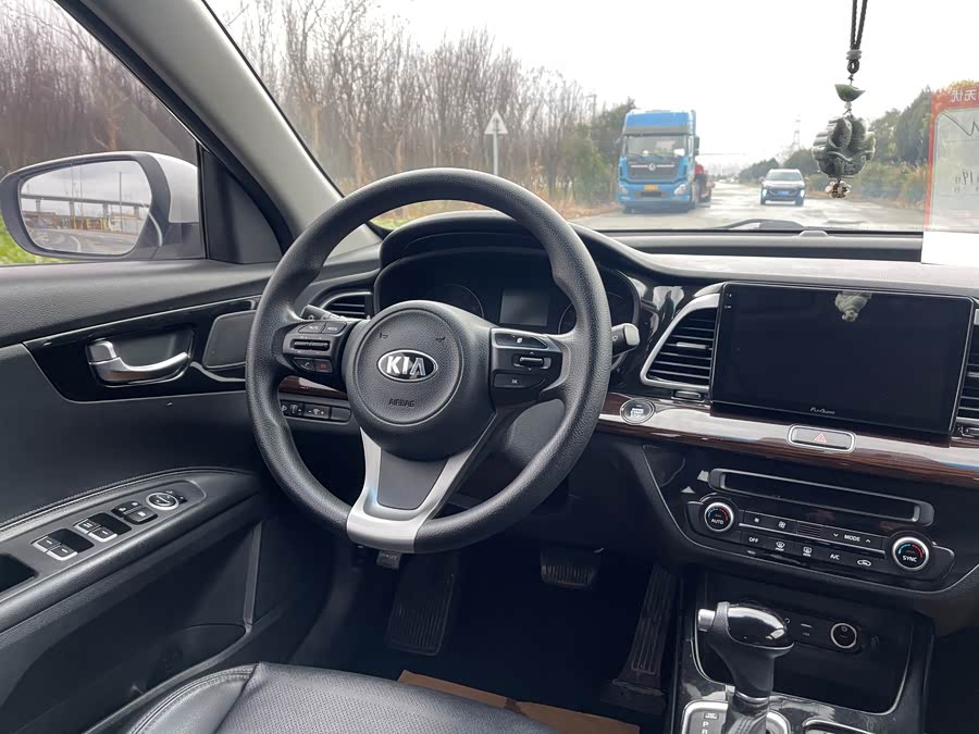 起亚 起亚K4 2016 汽车图片 #16