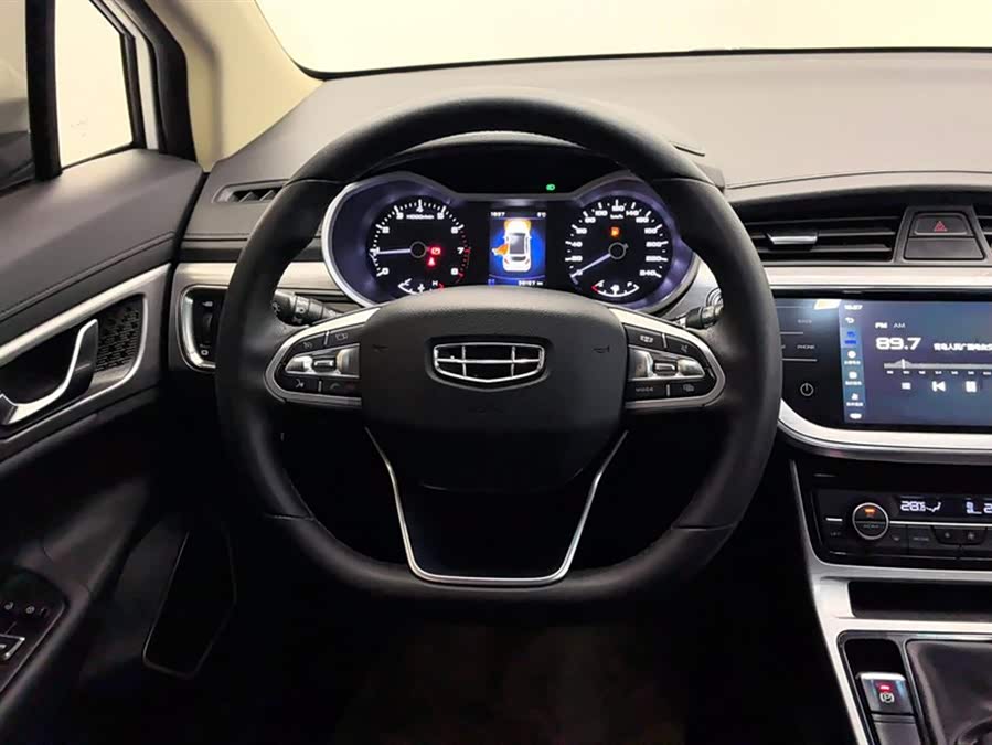 GEELY Emgrand GS 2019 car image #16