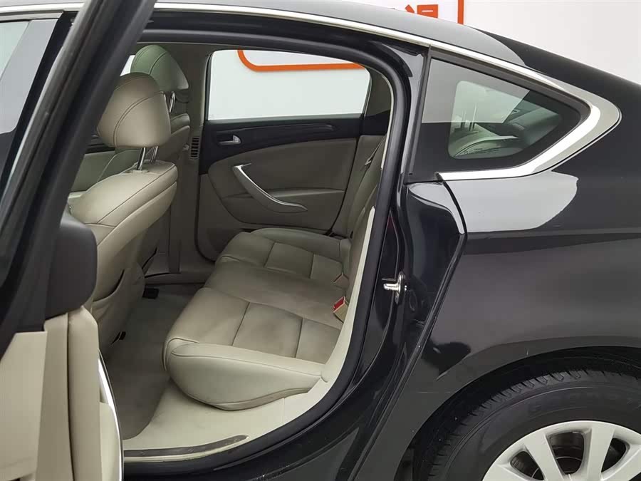 Citroen C5 2013 car image #16