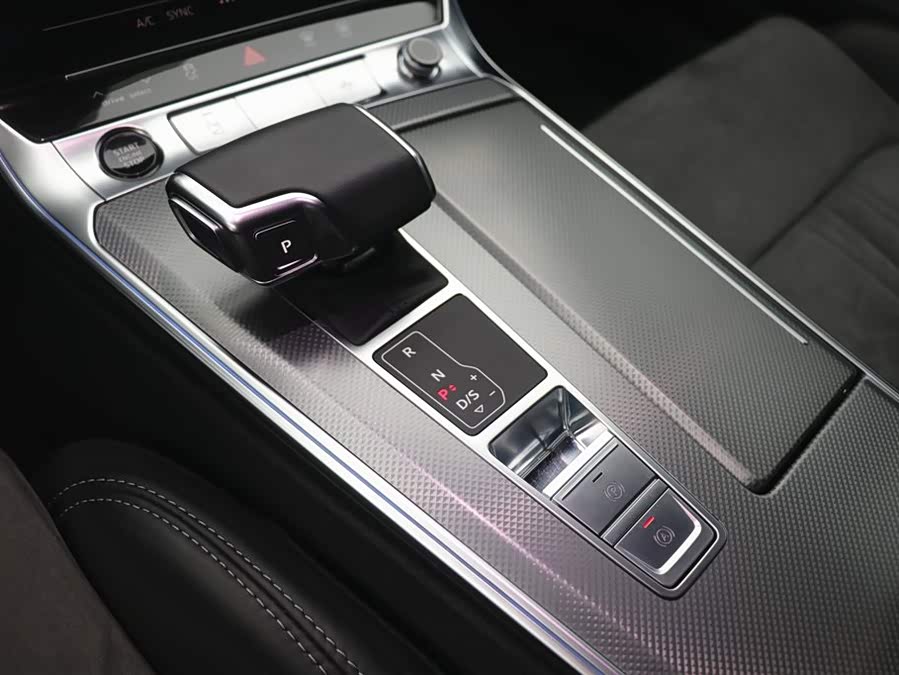 Audi A6L 2023 immagine di auto #16