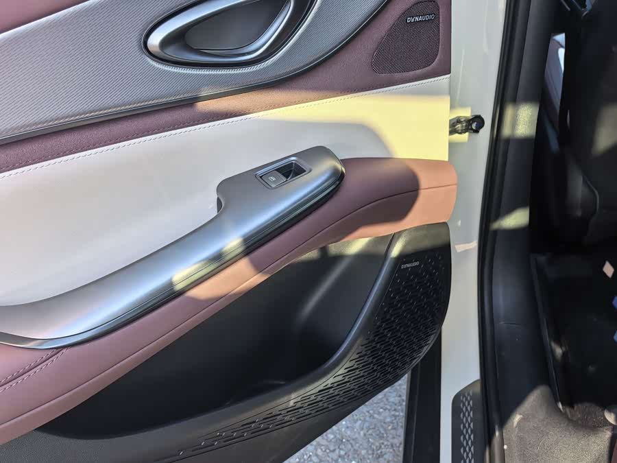 BYD Seal 07 DM-i 2025 car image #16