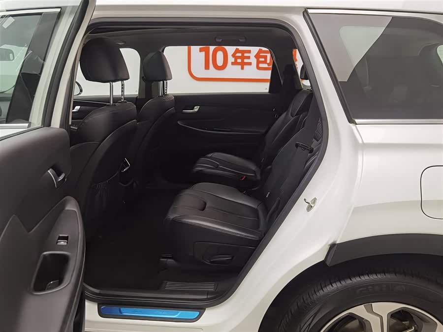 Hyundai Santa Fe 2020 car image #16