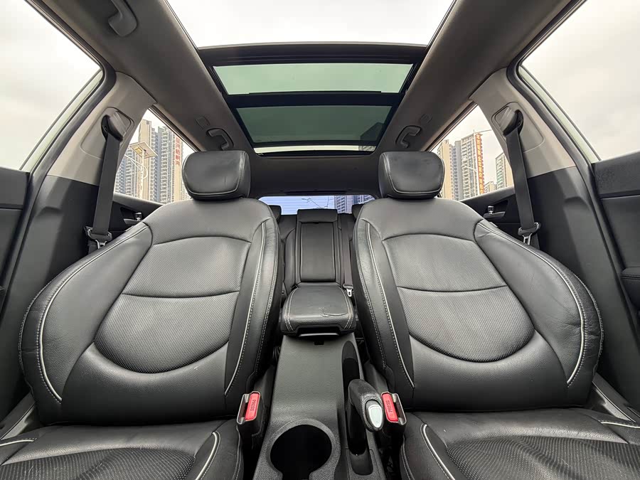 Hyundai ix25 2015 #16 Hyundai ix25 2015 car image #16