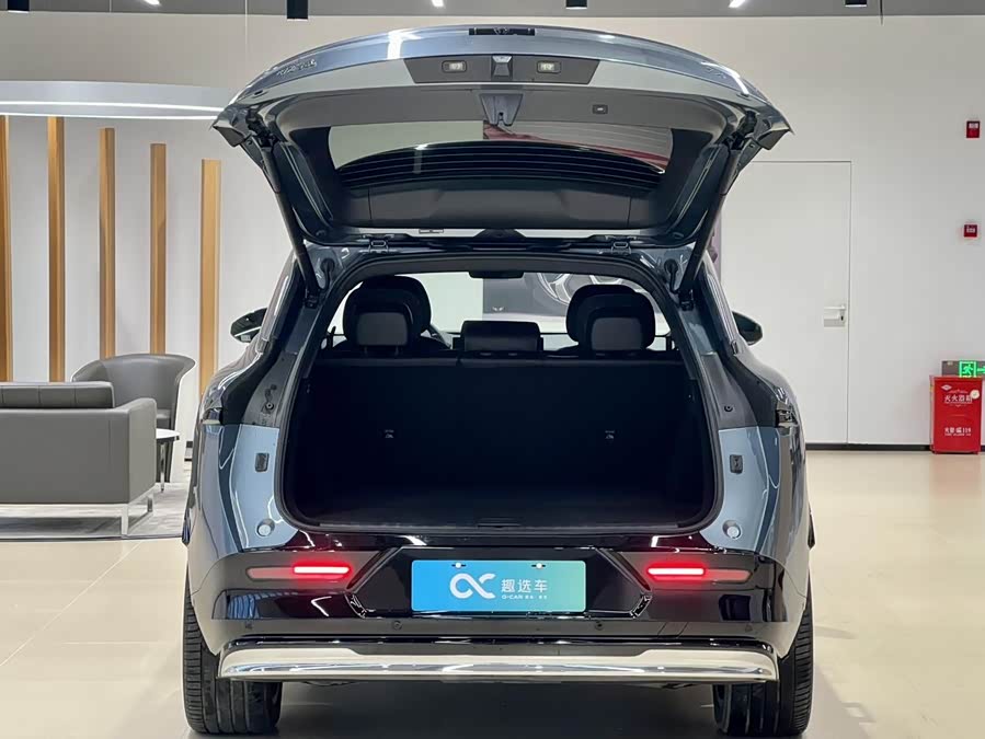 Zeekr 7X 2024 car image #16