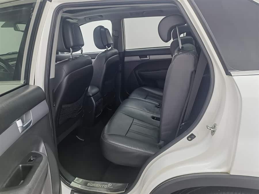 起亚 索兰托 2014 汽车图片 #16