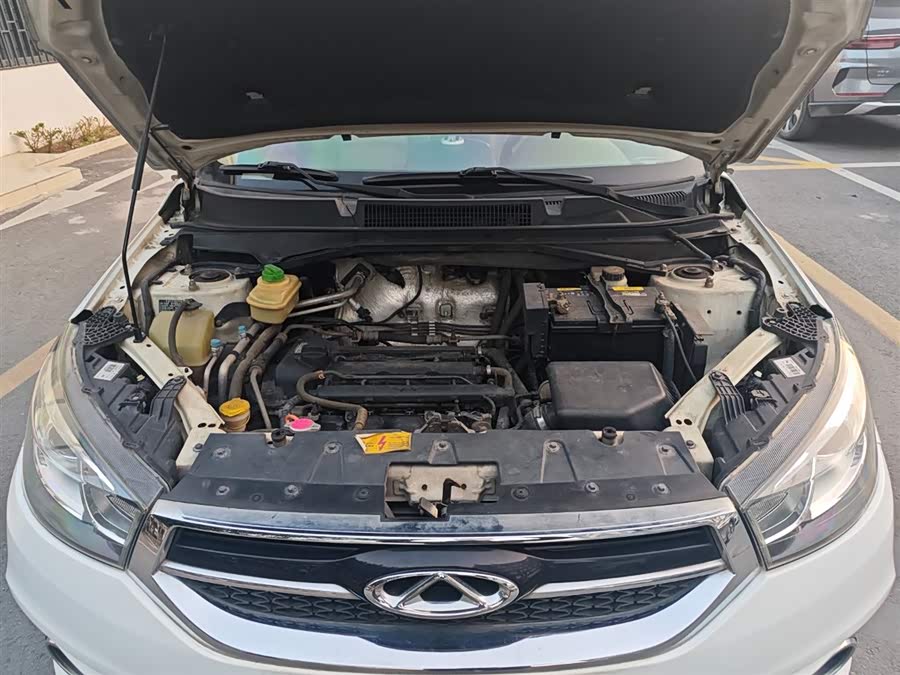 Chery Tiggo 3 2014 car image #16