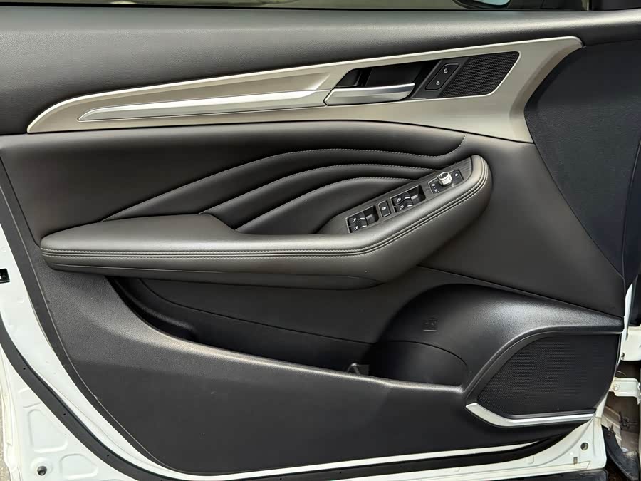 Haval 2018 car image #16