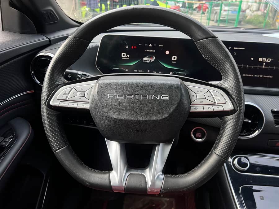 Forthing T5 EVO 2022 car image #16