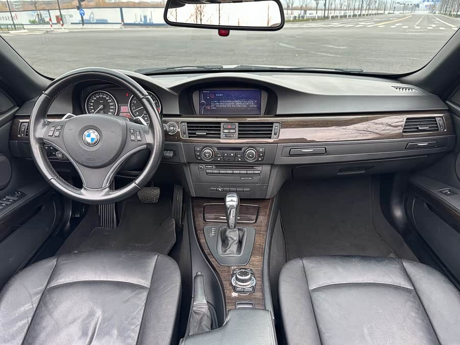 BMW 3 Series (Imported) 2010 car image #16