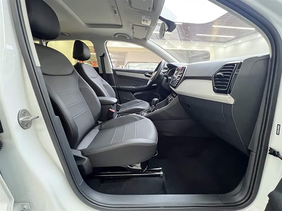 Jetta VS5 2022 car image #16