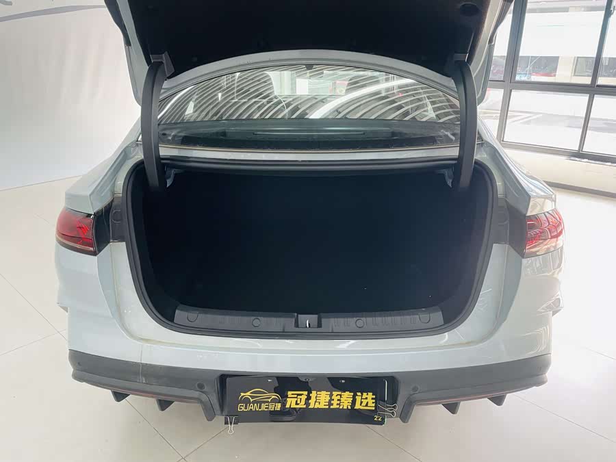 BYD Qin L 2025 car image #16