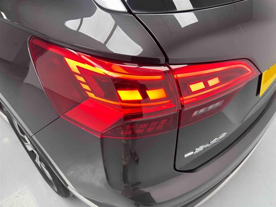 Volkswagen Tayron 2020 car image #16