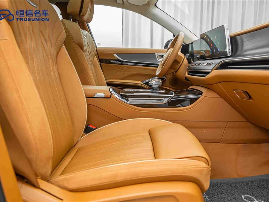 HongQi H9 2025 car image #16