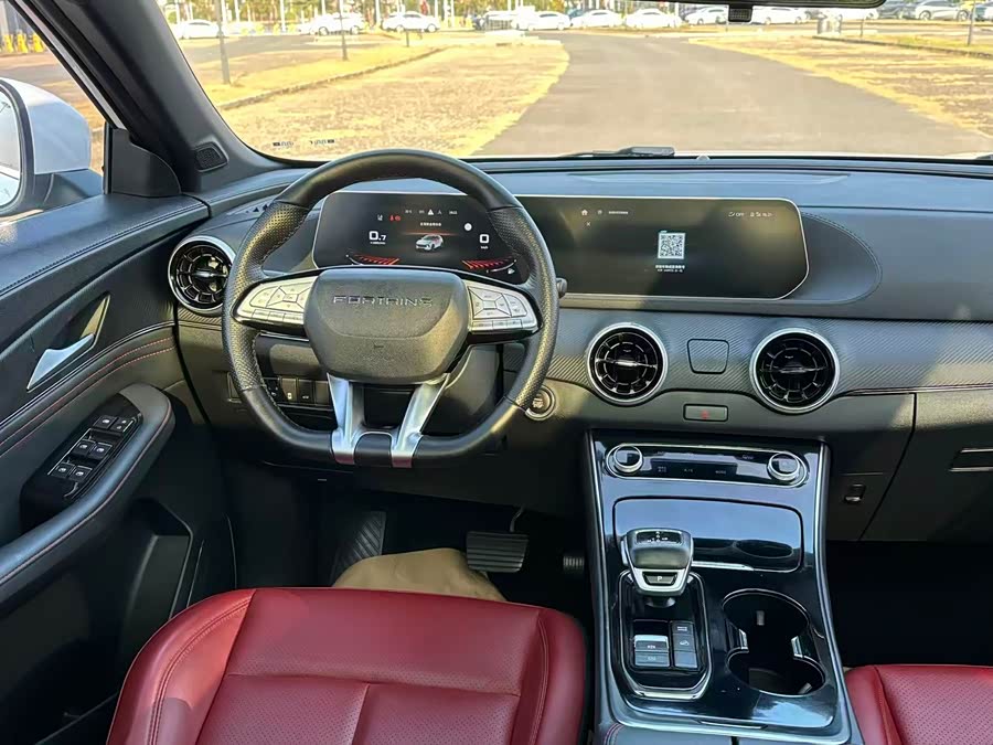 Forthing T5 EVO 2023 car image #16